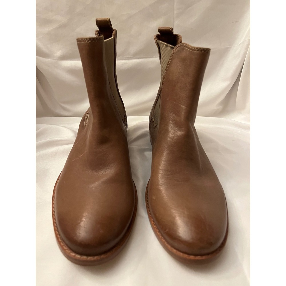 Frye Anna Chelsea Boot Color "Ash" Tan NWOT